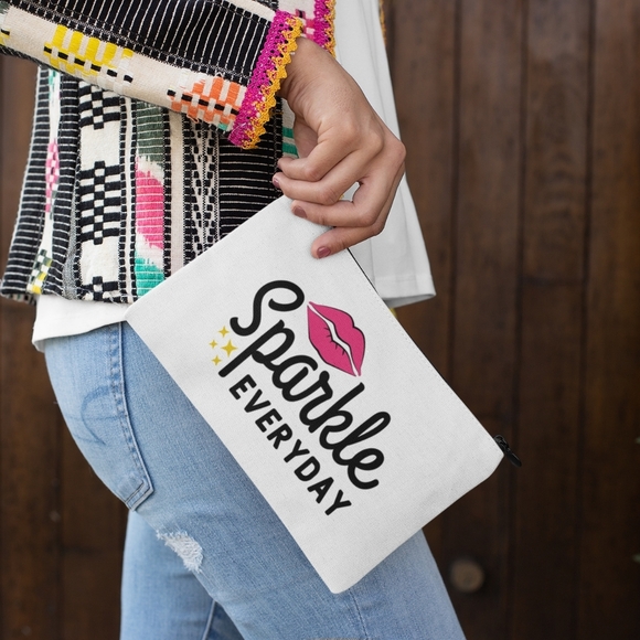 13. Zipper pouch for makeup cute and stylish - Picture 1 of 1
